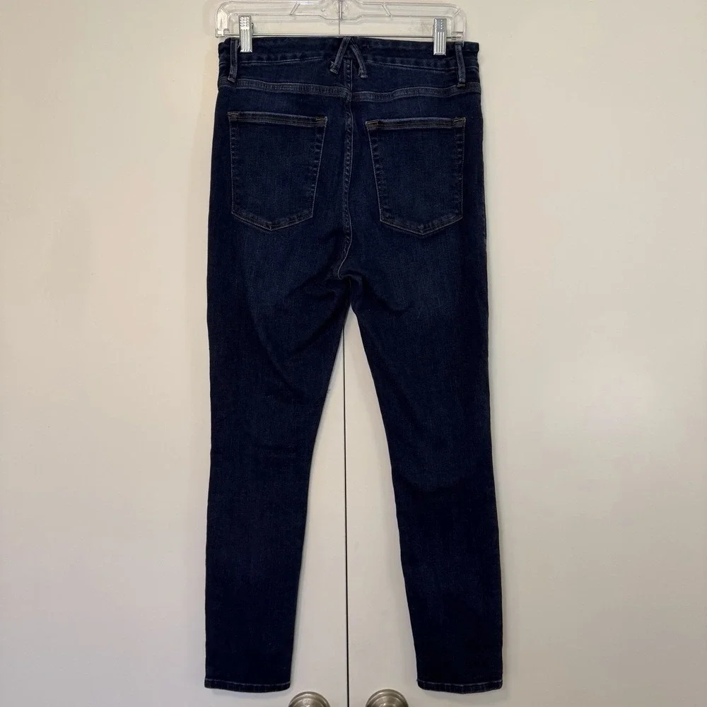 Good American Good Legs Crop Jeans - Picture 2 of 6